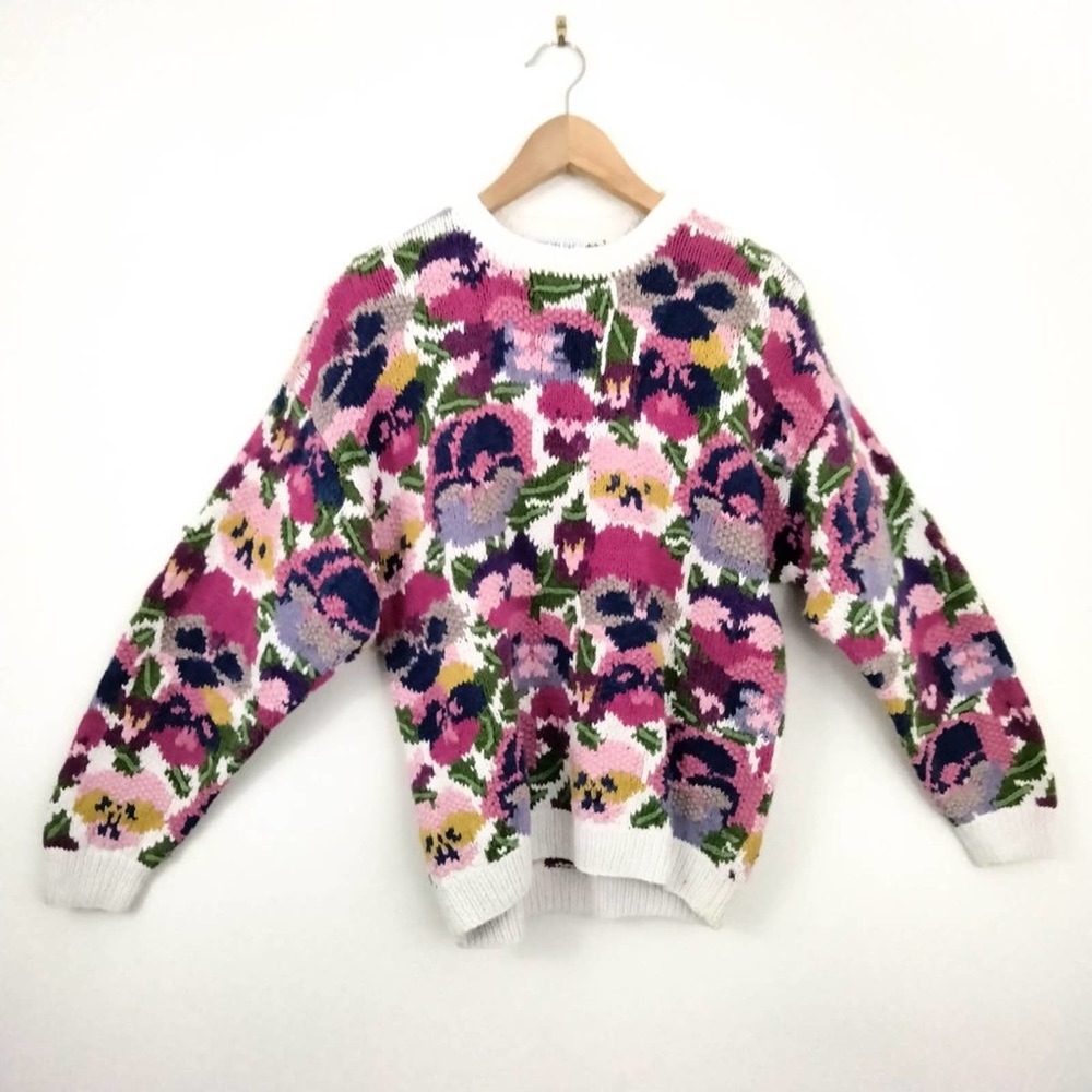 Vintage Floral Intarsia Knit Cottagecore Sweater Size Medium